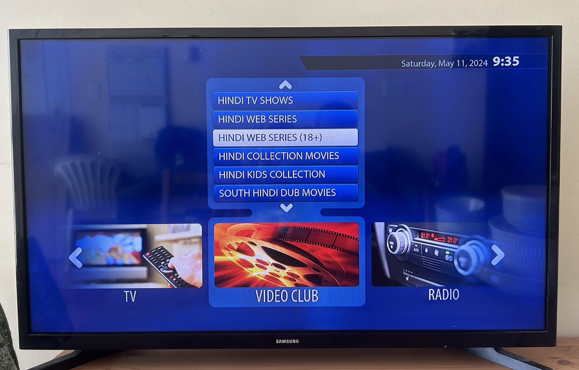 32” TV (Samsung)