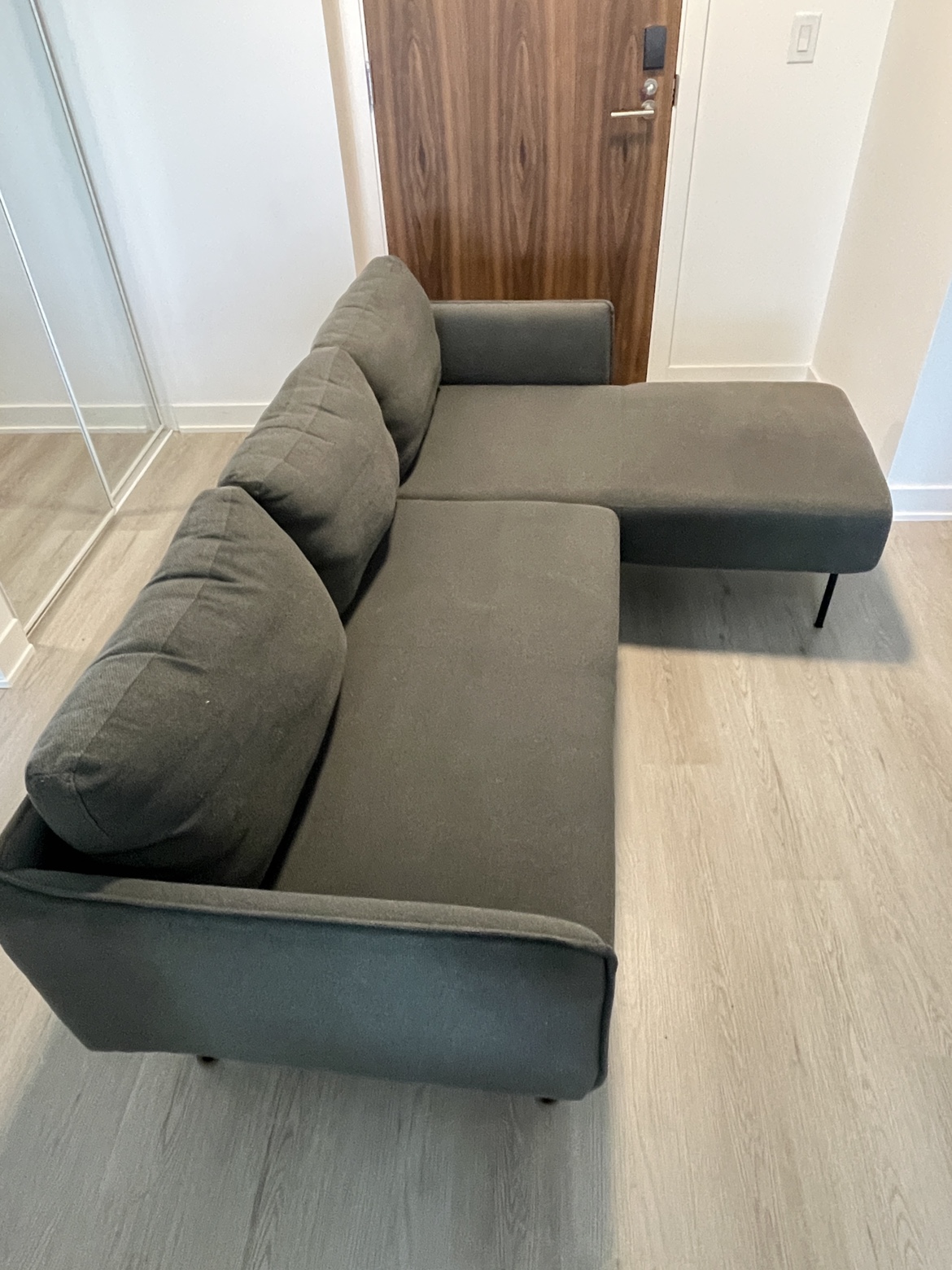 Sleek Urban L-Shaped Sectional Sofa - photo 3