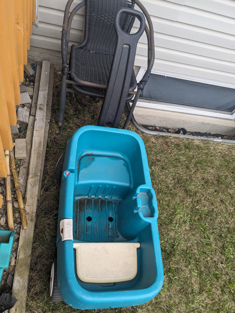 kids wagon for sale for $20 call 1825 419 9851