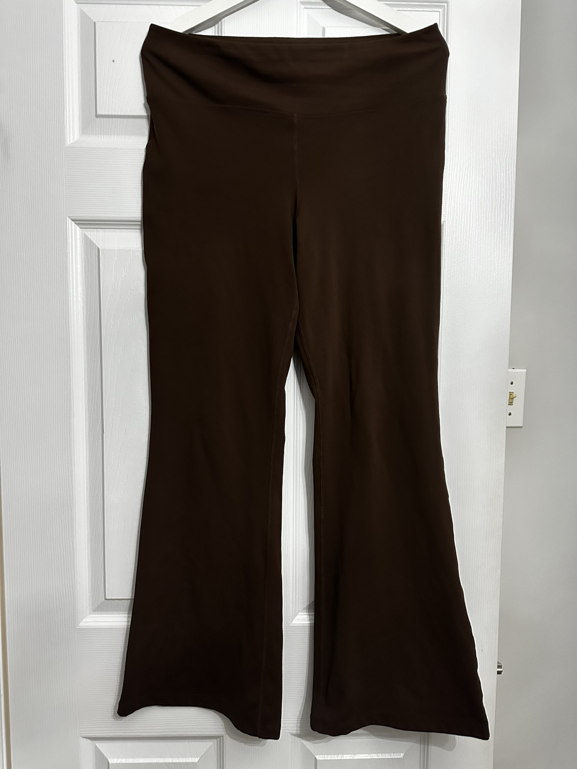 Gap fit brown sky high flare bottom leggings