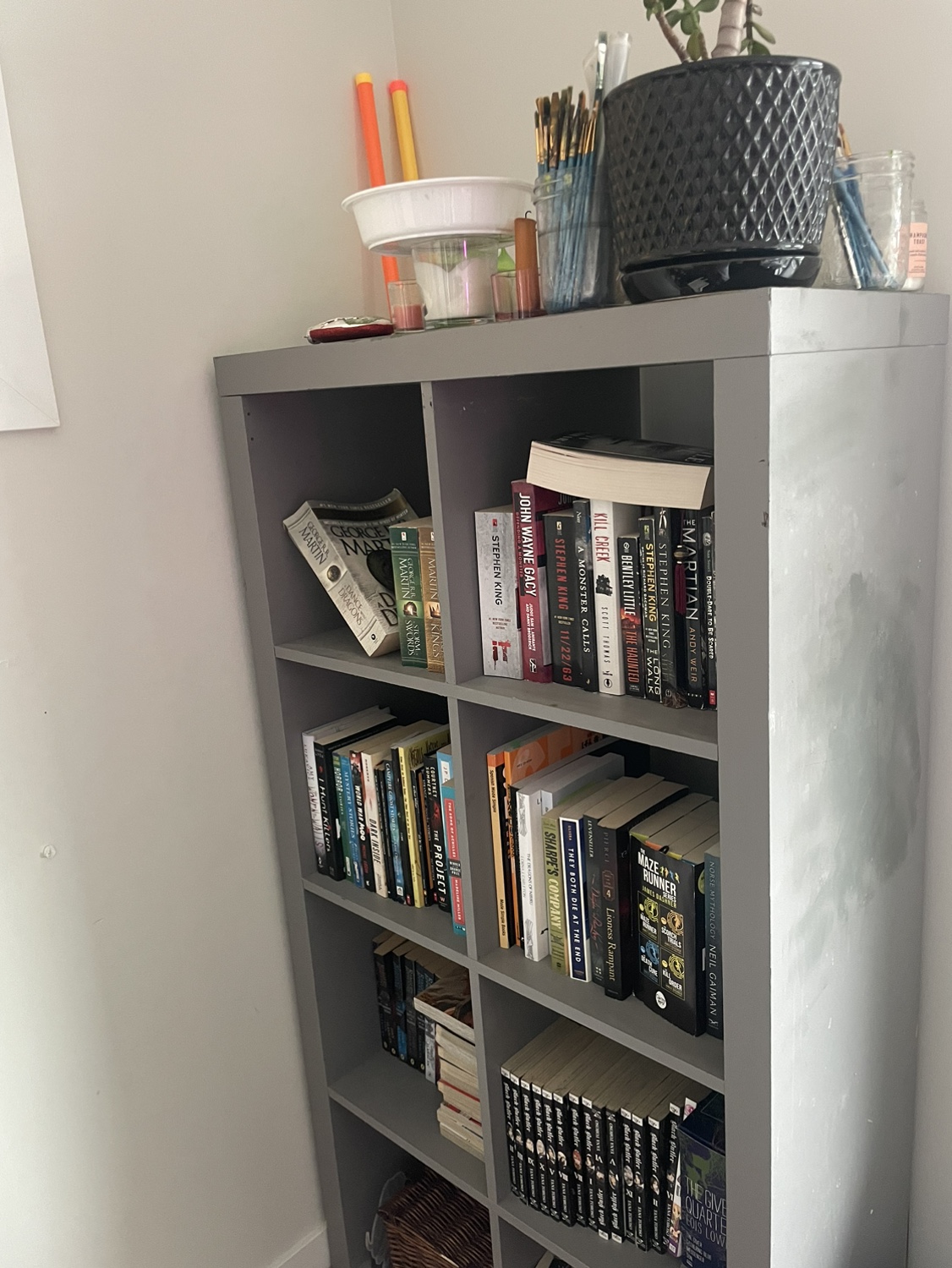 Bookshelf - photo 2