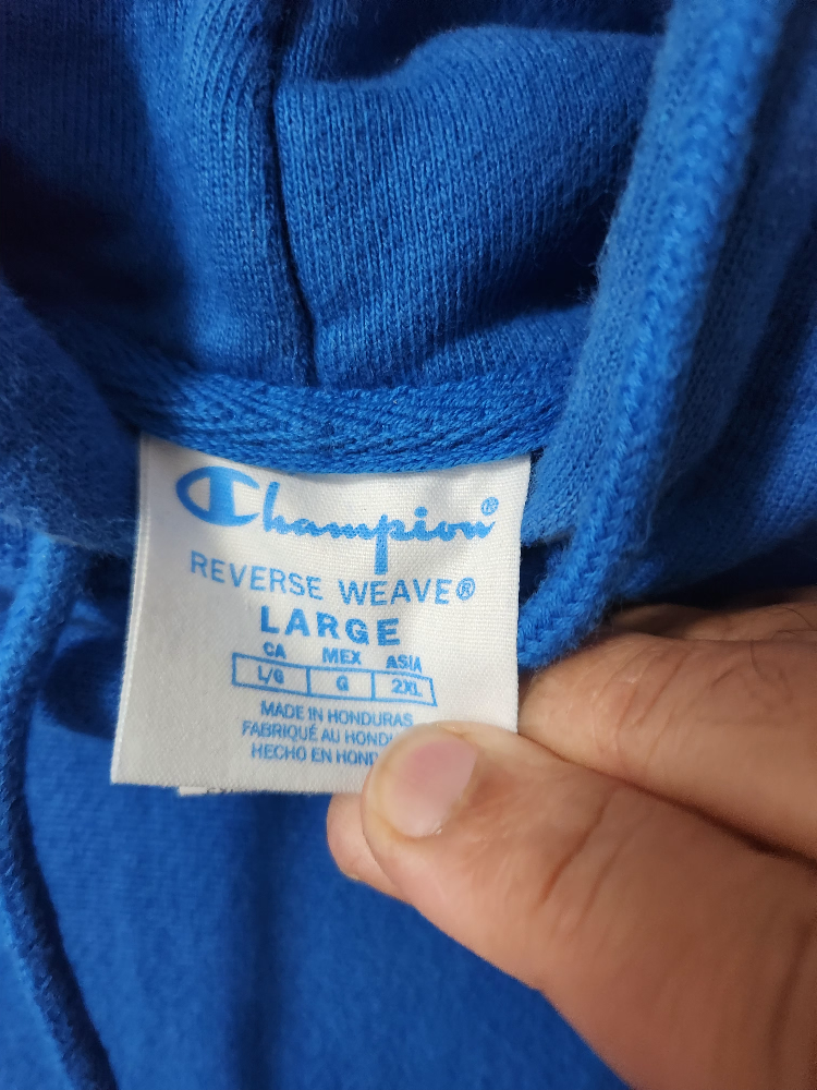 champion reverse weave hoodies image indicator(2)