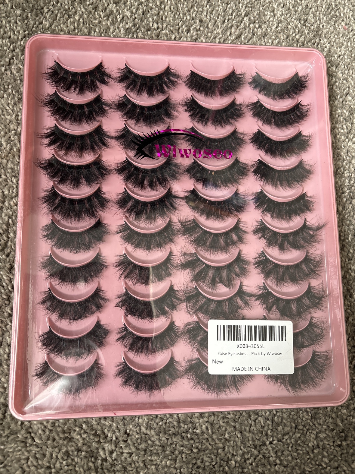 Eyelash strips