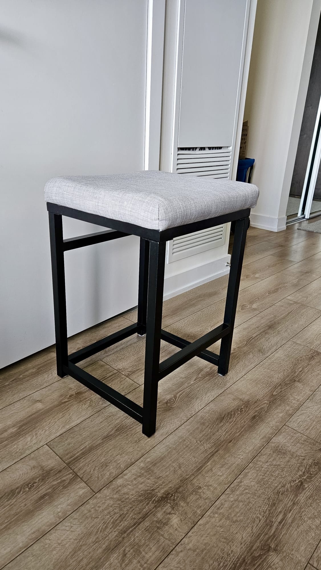 Two Beautiful Hightop Stools - photo 2
