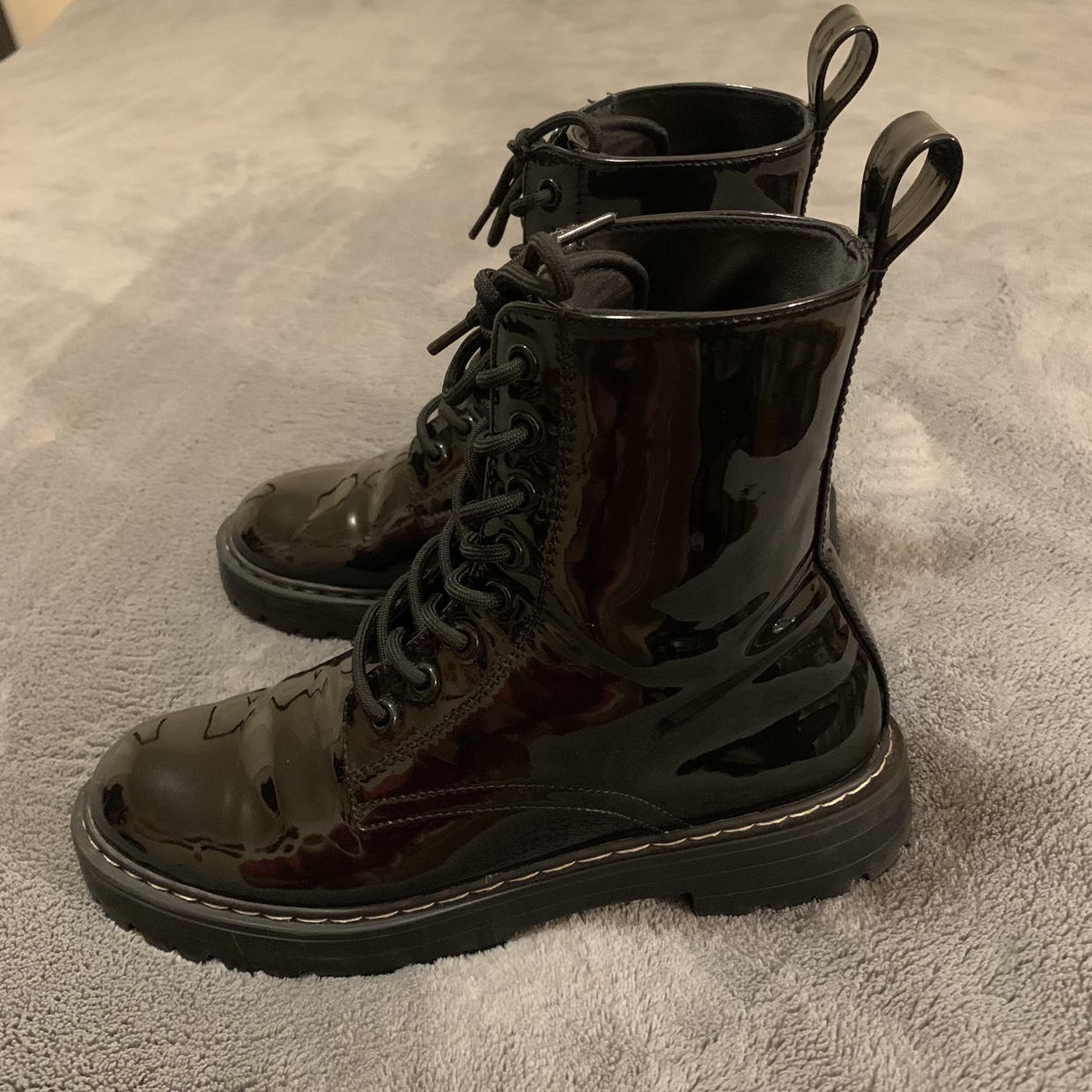 H&M Black Boots image indicator(3)