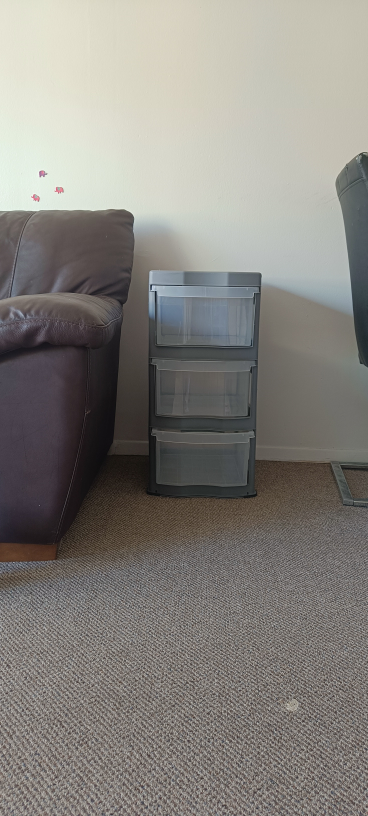 Storage cabinet