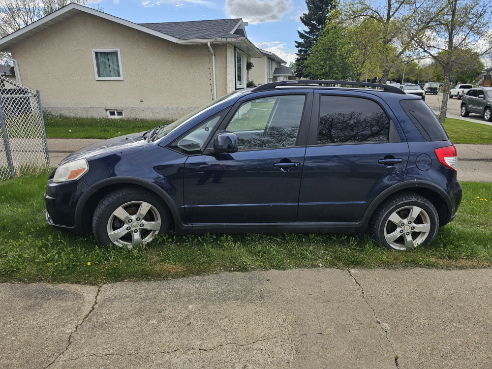 2010 Suzuki sx4 - photo 2