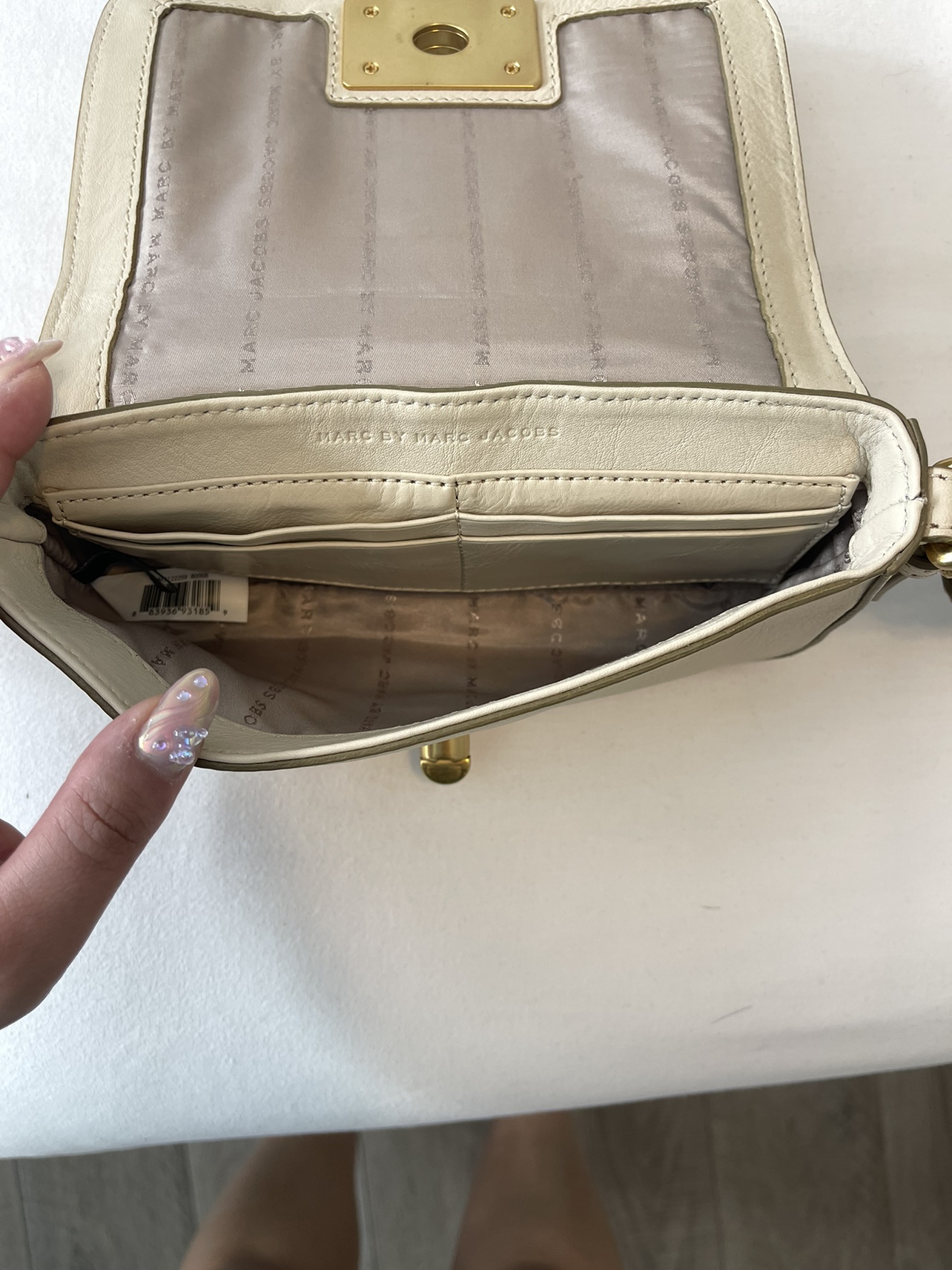 Marc By Marc Jacob’s purse image indicator(3)