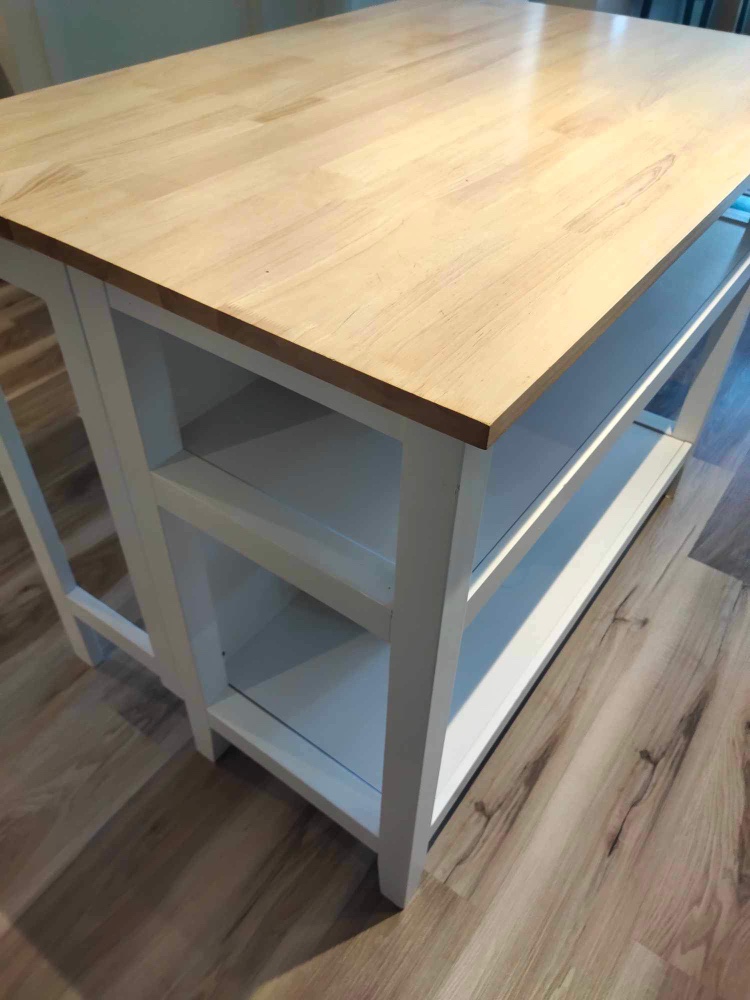Kitchen Island thumbnail