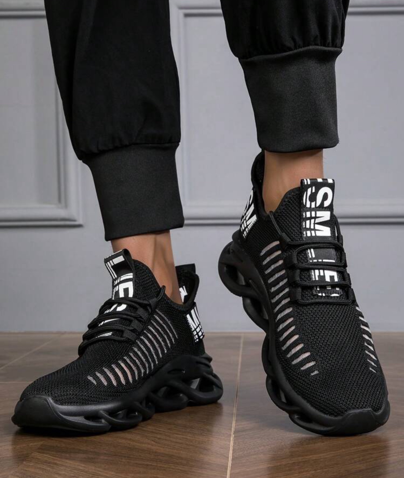 Men sneakers 👟 image indicator(3)