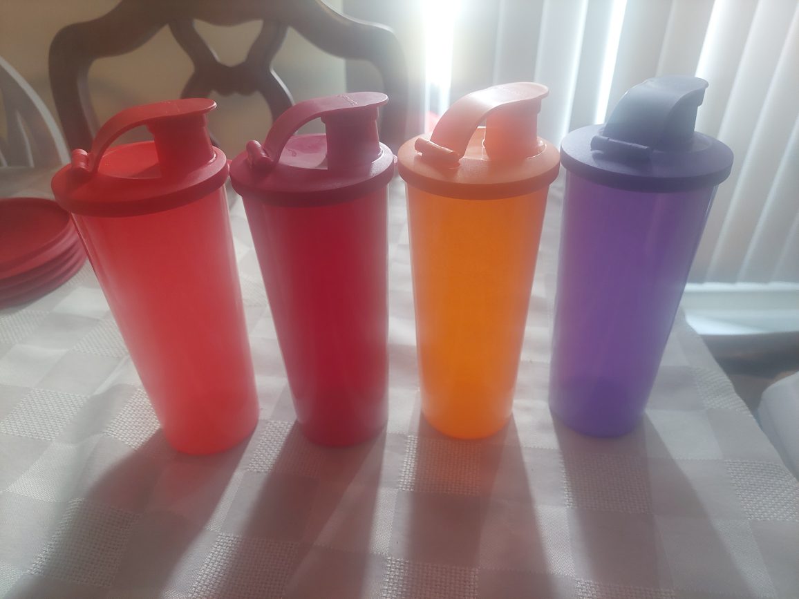 Sparkly Tupperware Tumblers