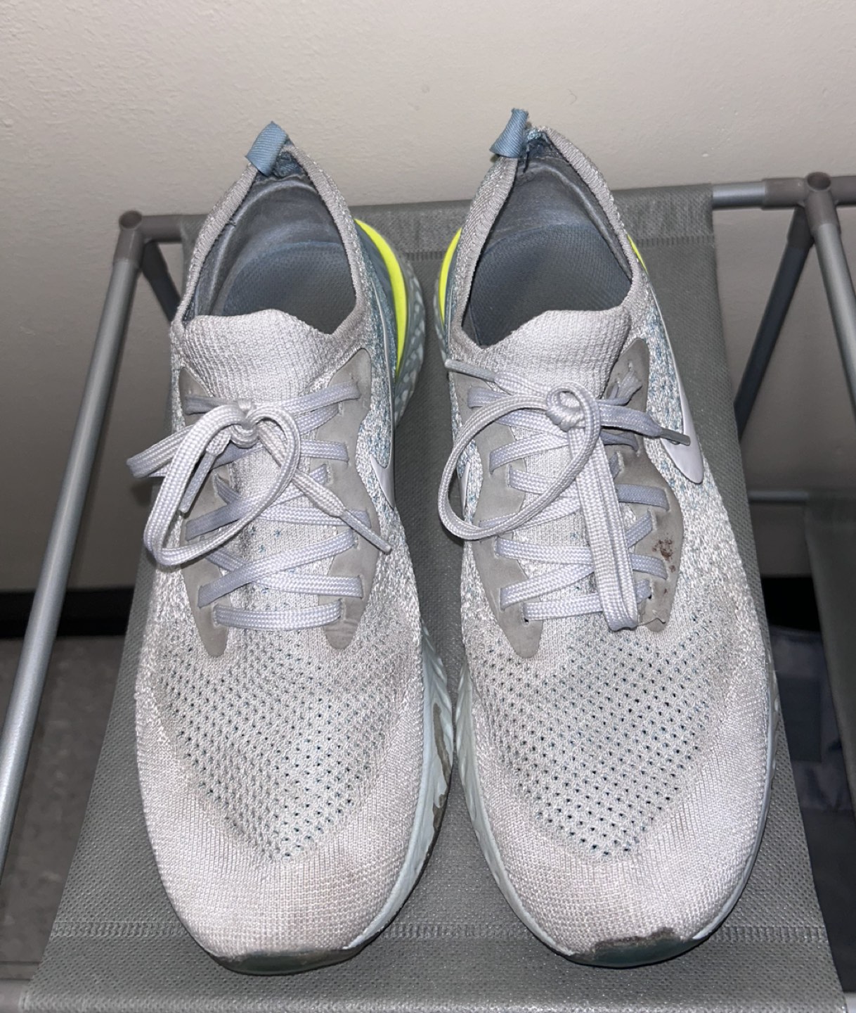 Nike Epic React Flyknit women’s running shoes image indicator(3)