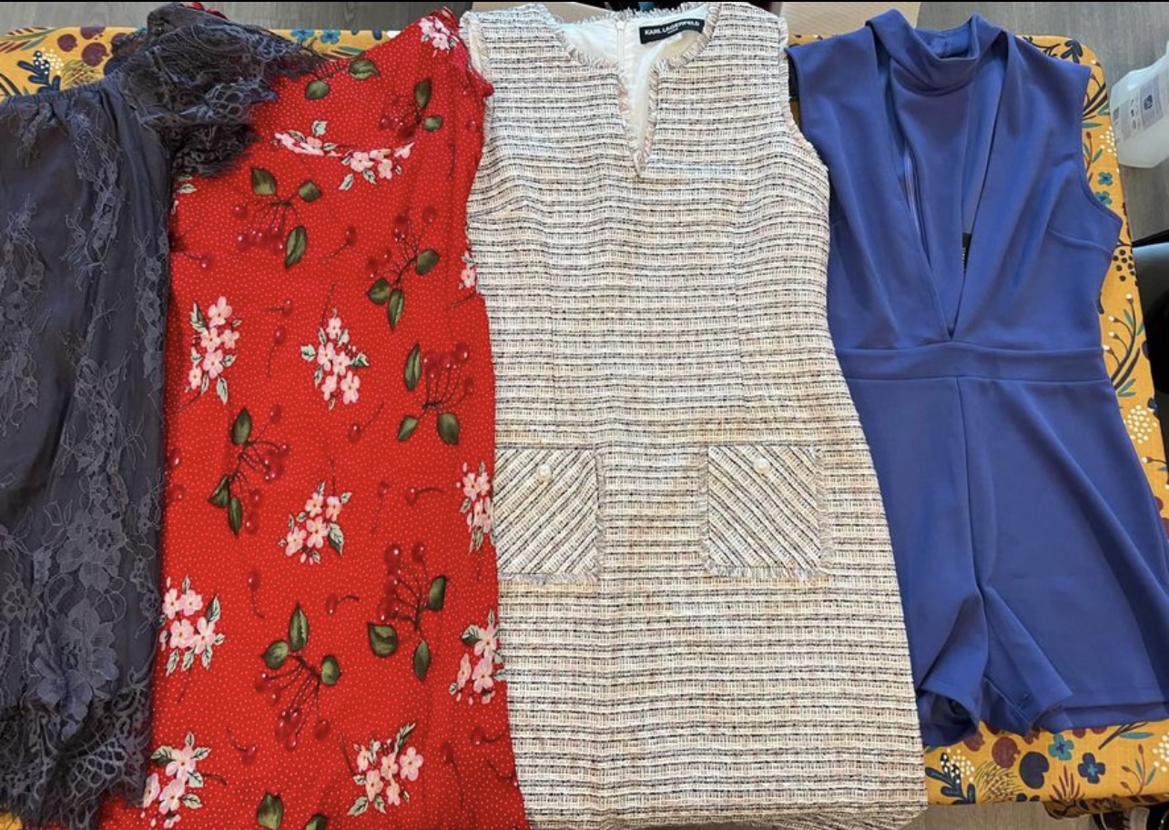 Mixed lot of women’s clothes- Great for actors! image indicator(2)