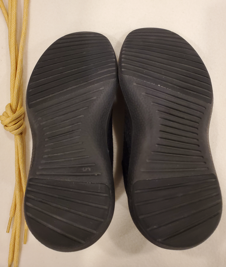 Natural Black Allbird Mizzles, Size 6 image indicator(5)