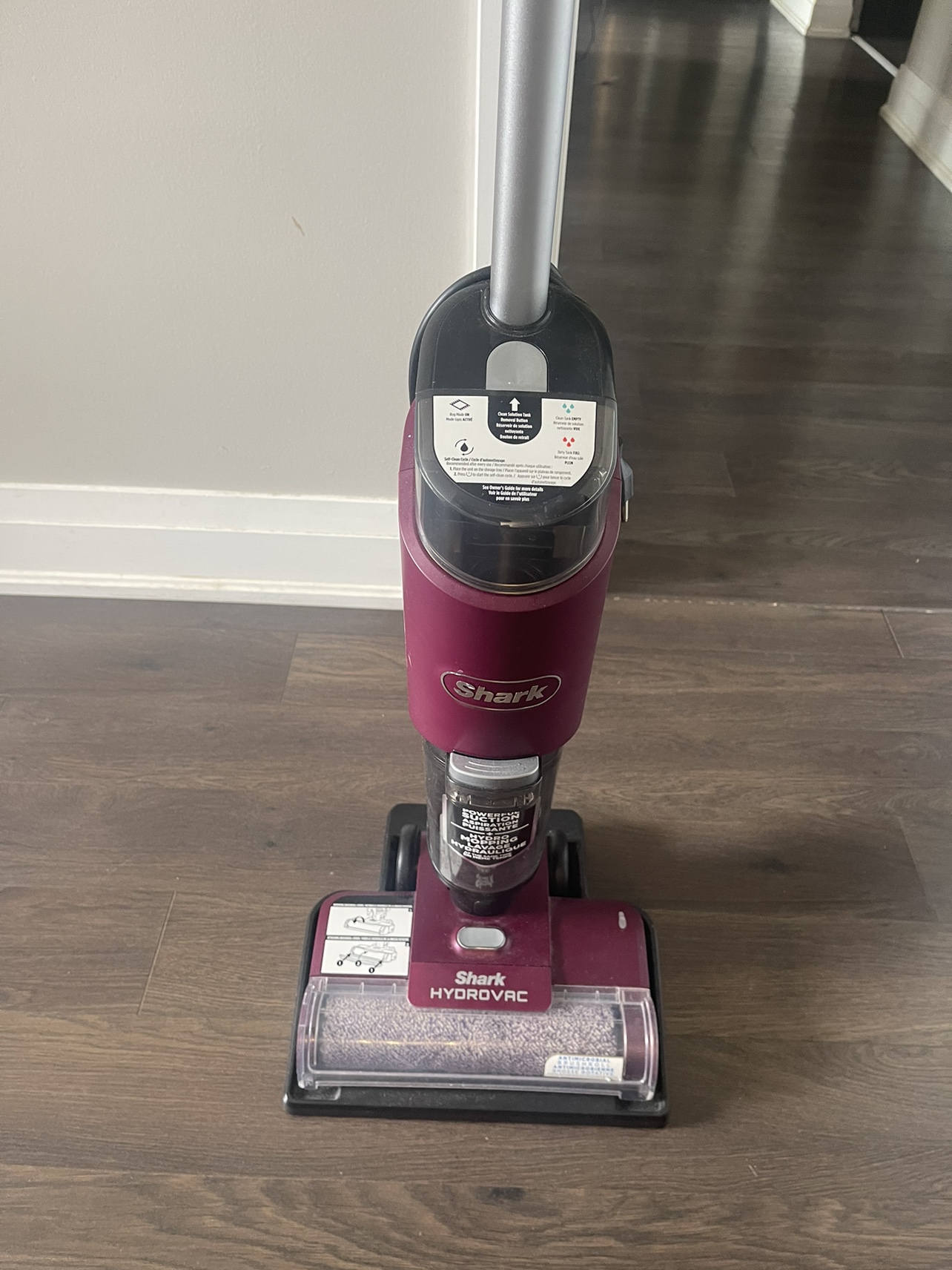 Shark Vaccum cleaner - photo 2