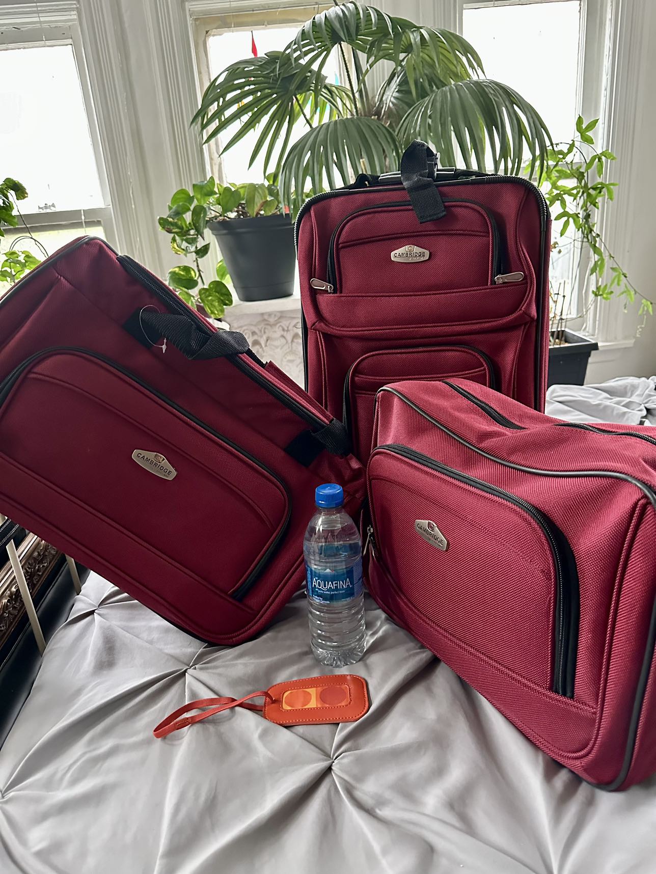 3 Piece Red Luggage Set: Cambridge by Travelway, Brand New thumbnail