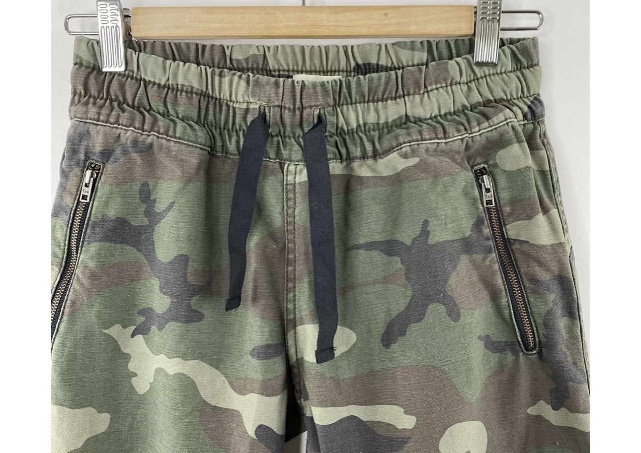 Aritzia TNA Alix Camo Camouflage Jogger Pants - photo 2