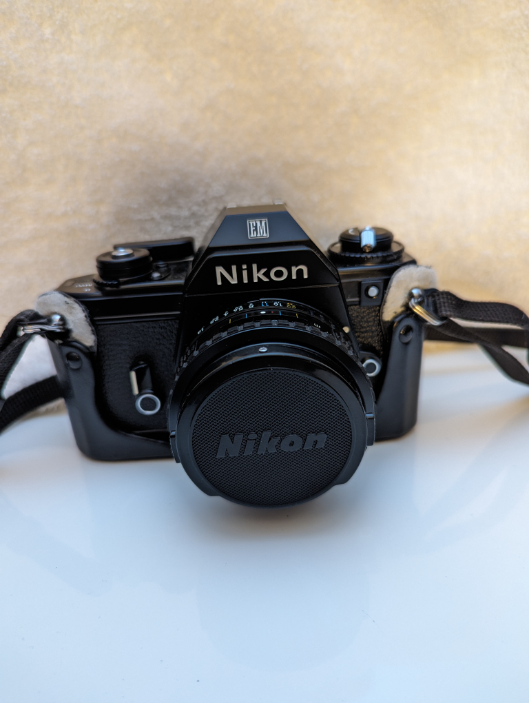 The Nikon EM SLR  35 mm film (SLR) image indicator(7)