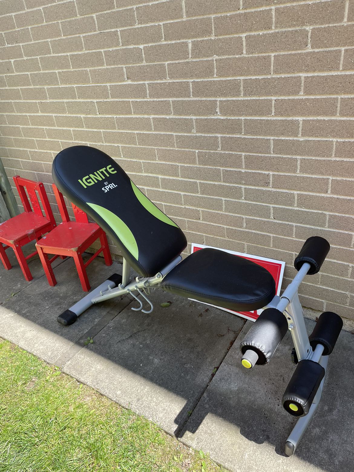 Ignite work out bench for sale thumbnail