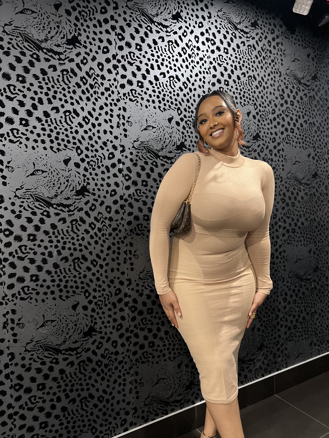 Beige dress - photo 2