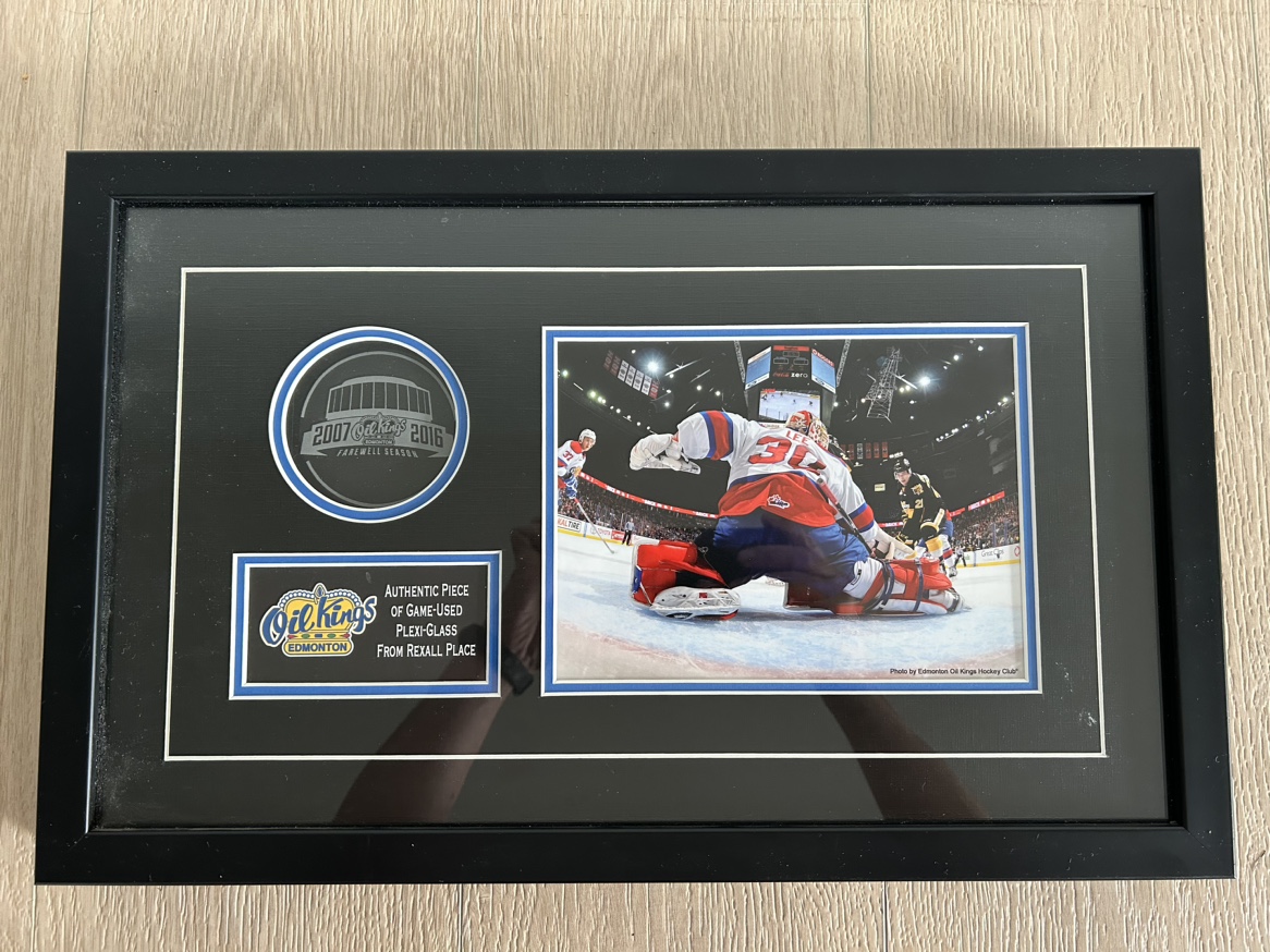 The frame with authentic from Edmonton Oil Kings final season image indicator(5)