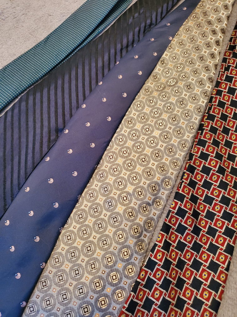Men's ties thumbnail