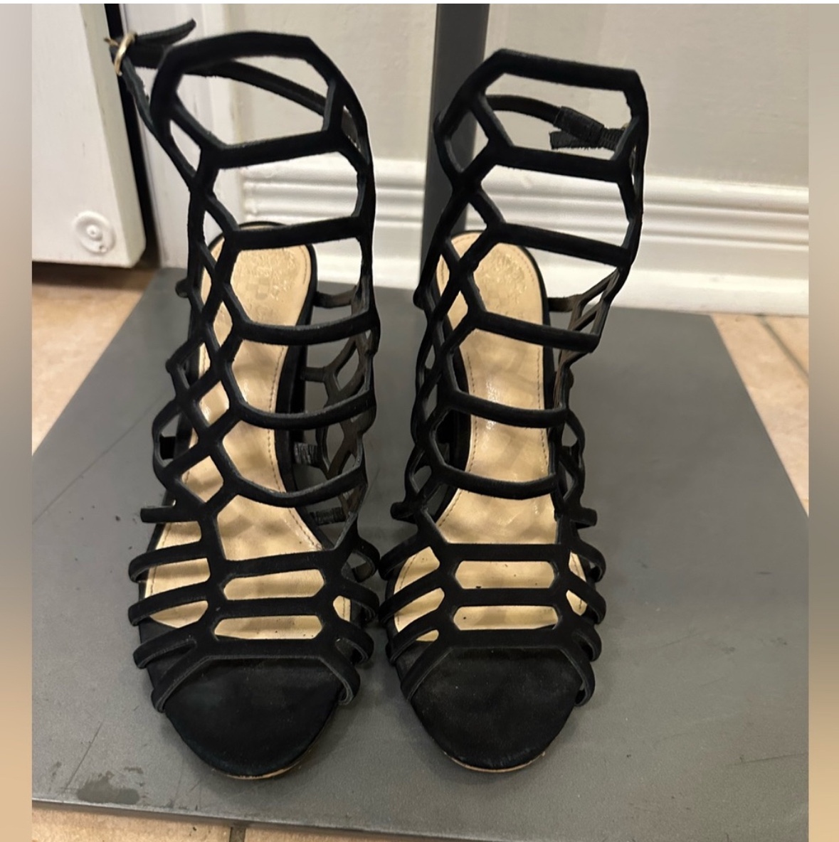 Vince Camuto Naveen Caged Sandal size 6.5 - photo 2