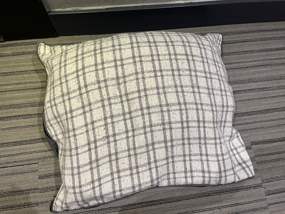 Washable comfortable large dog bed image indicator(6)