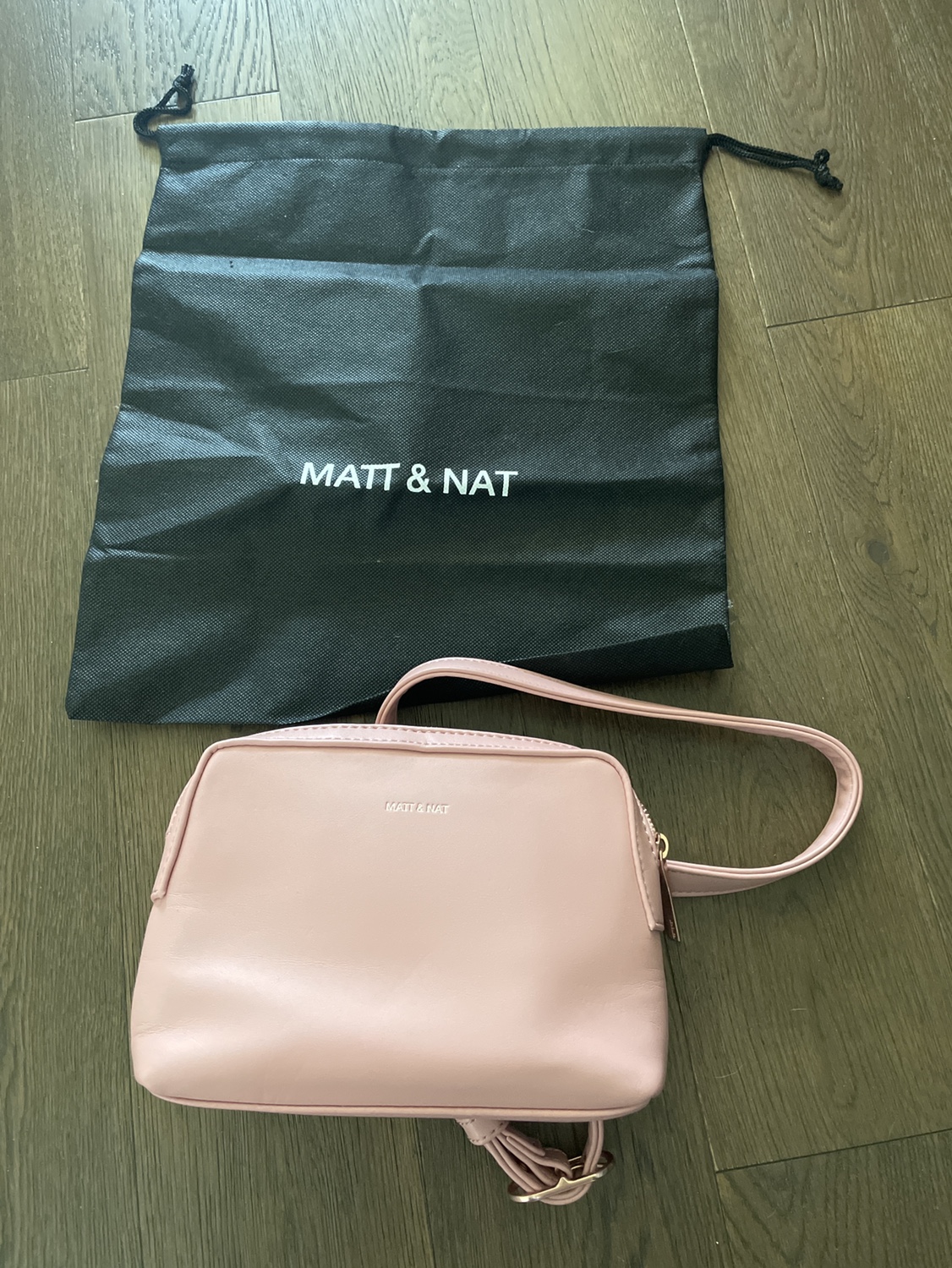 Matt &Nat bag (Last Price) thumbnail