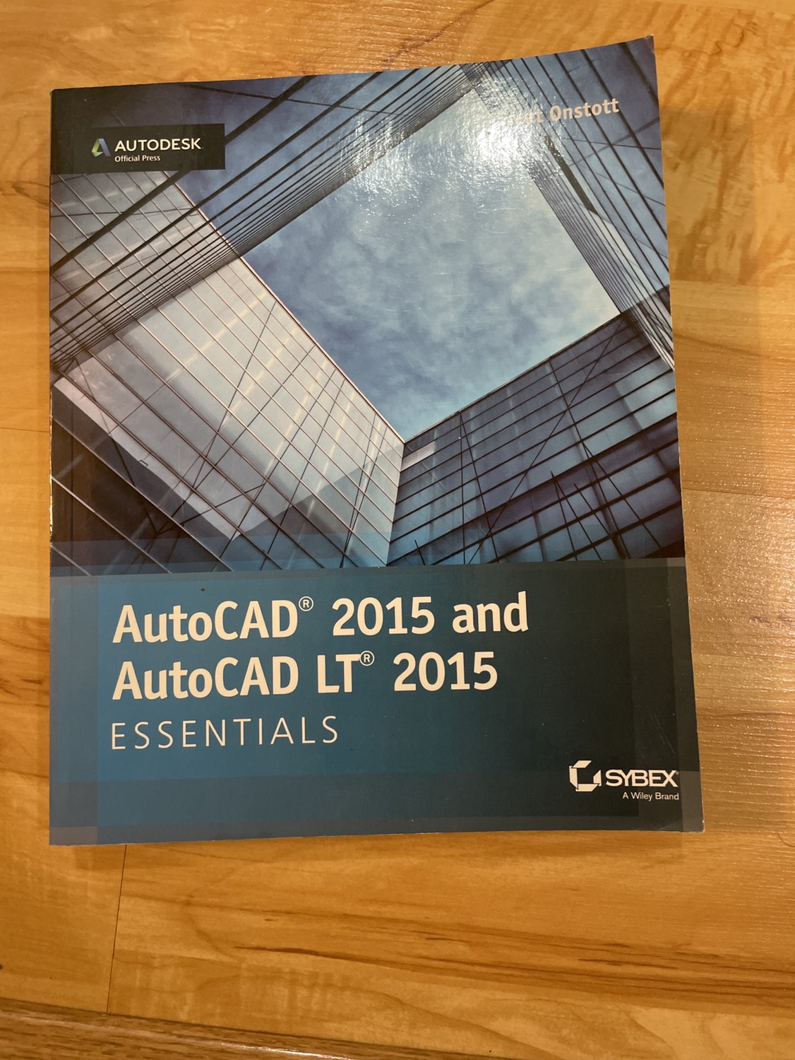 AutoCAD 2015 and AutoCAD LT 2015 by Scott Onstott thumbnail