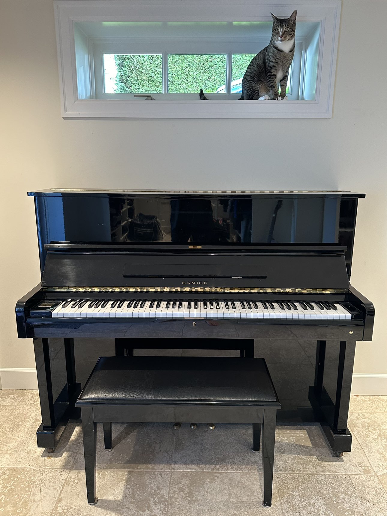 Piano (upright)