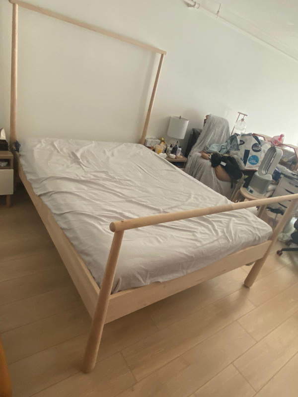 Queen Size Bed Frame wih Mattress - photo 4