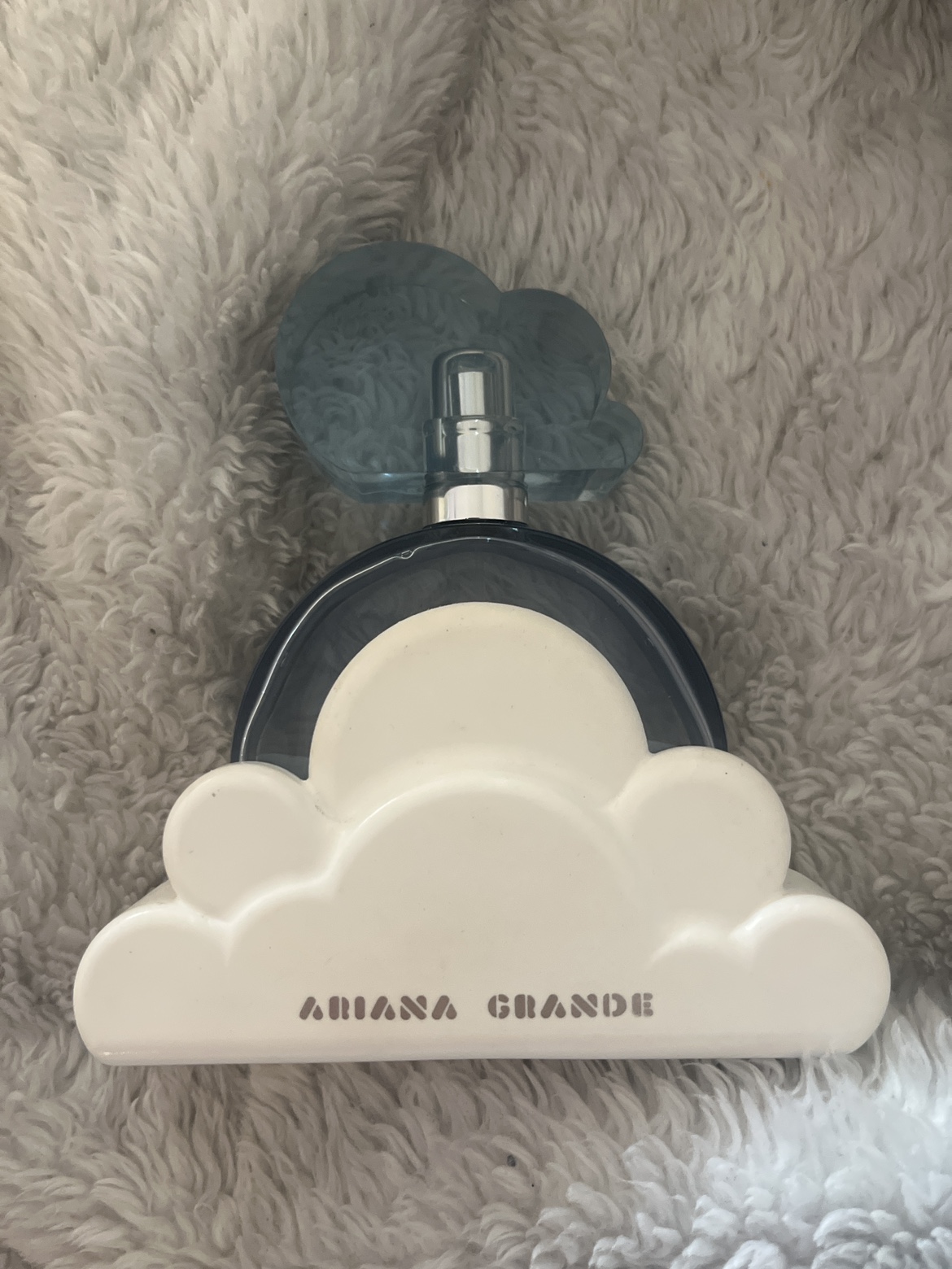 Ariana grande cloud perfume thumbnail