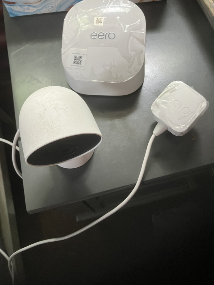 Wifi Hub & camera  (EERO 6)