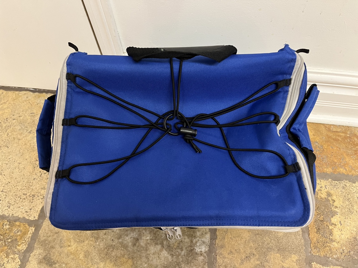 Blue Cooler Bag on Wheels & Grey Thermos image indicator(4)