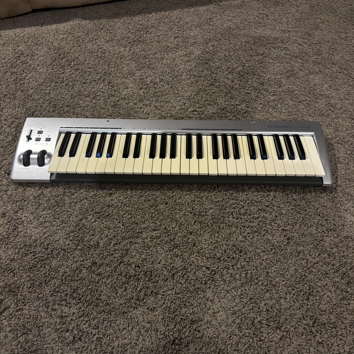 M-Audio KeyStuido Keybaord