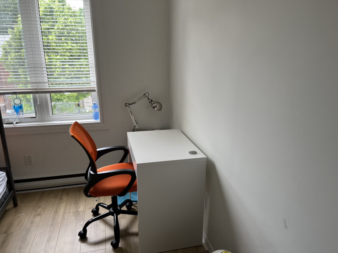 Computer/study desk - photo 4