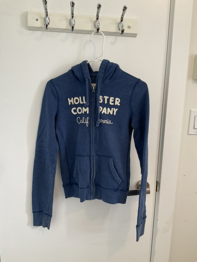 Hollister zip up hoodie thumbnail