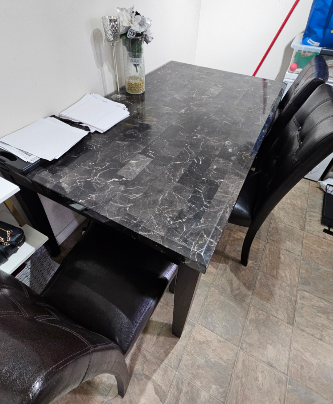 63" Rectangular Dinning Table + 5 Chairs.