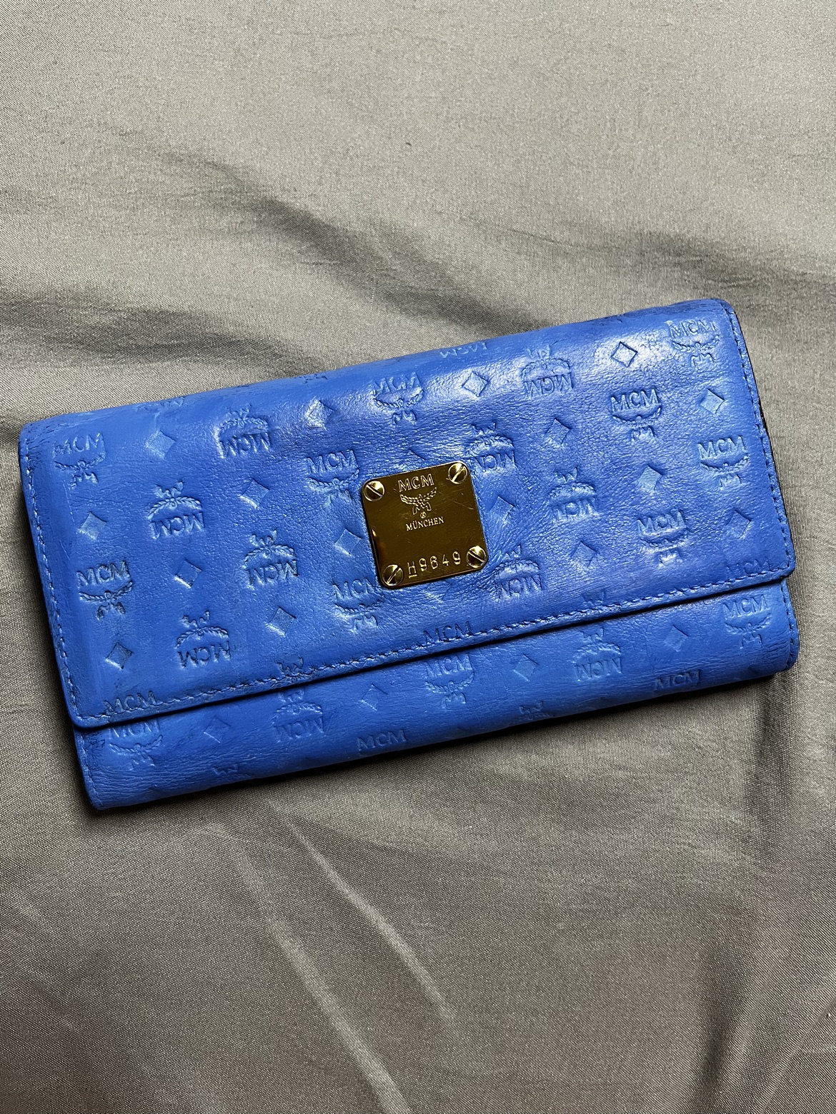 MCM leather wallet thumbnail