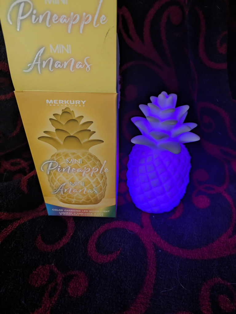 colour changing pineapple