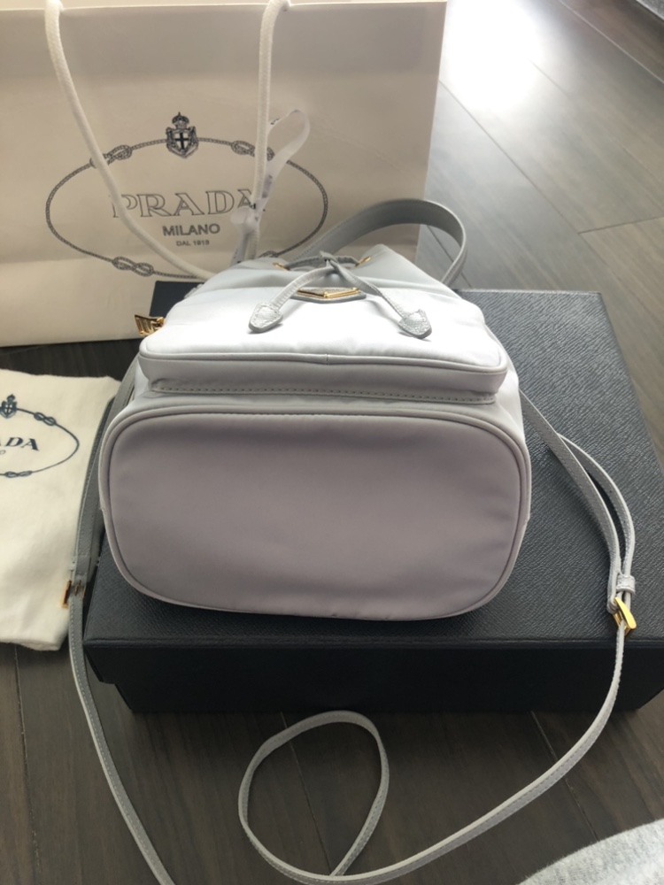 Prada re nylon bucket bag - photo 4