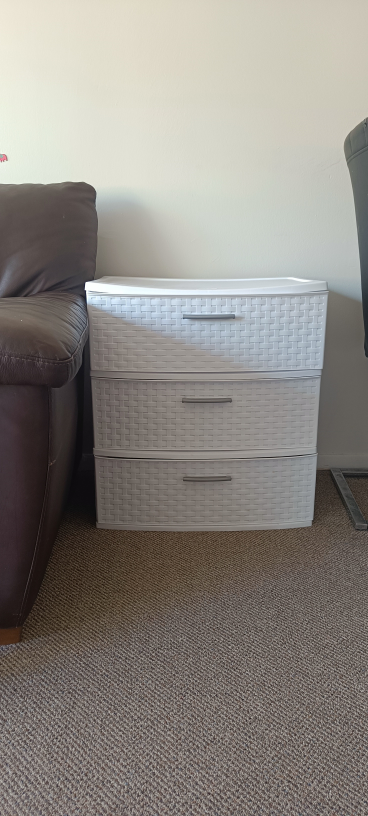 Sterlite storage cabinet