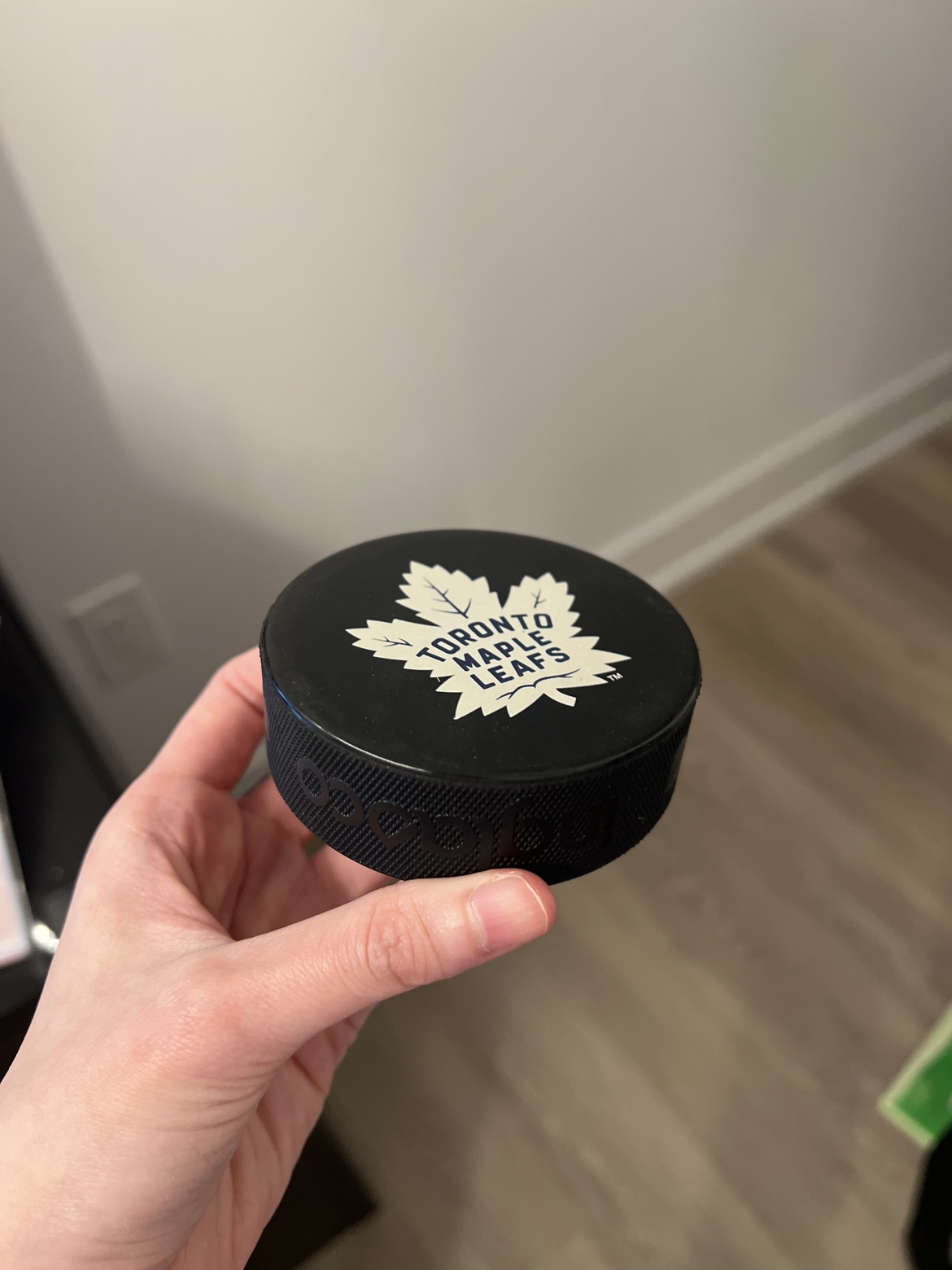 NHL Maple Leaves  x UberEats hockey puck