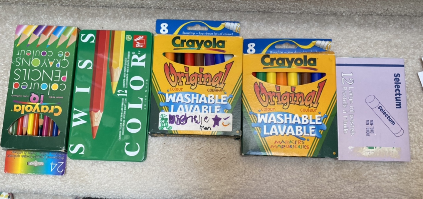 Set of Art Colour Supplies thumbnail