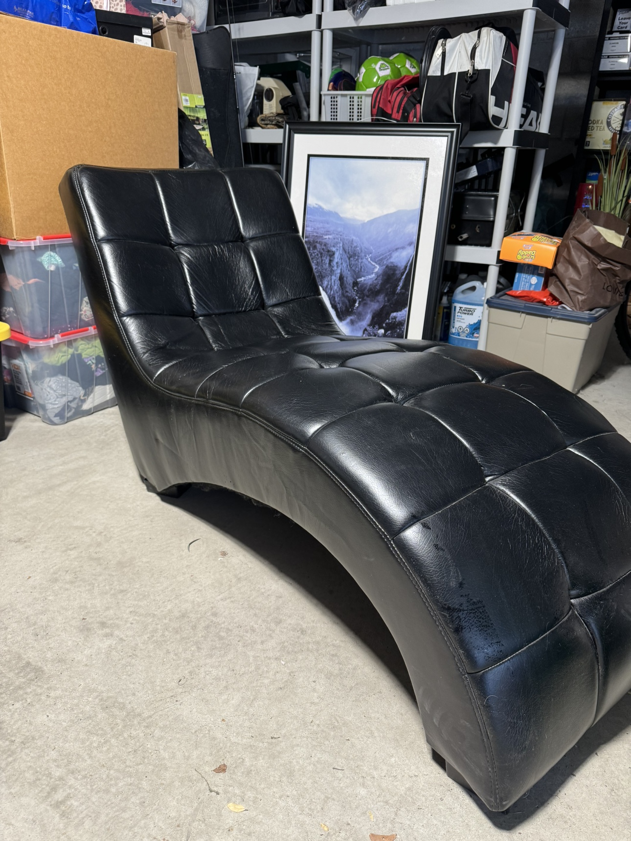 Black leather chaise lounge chair - photo 2