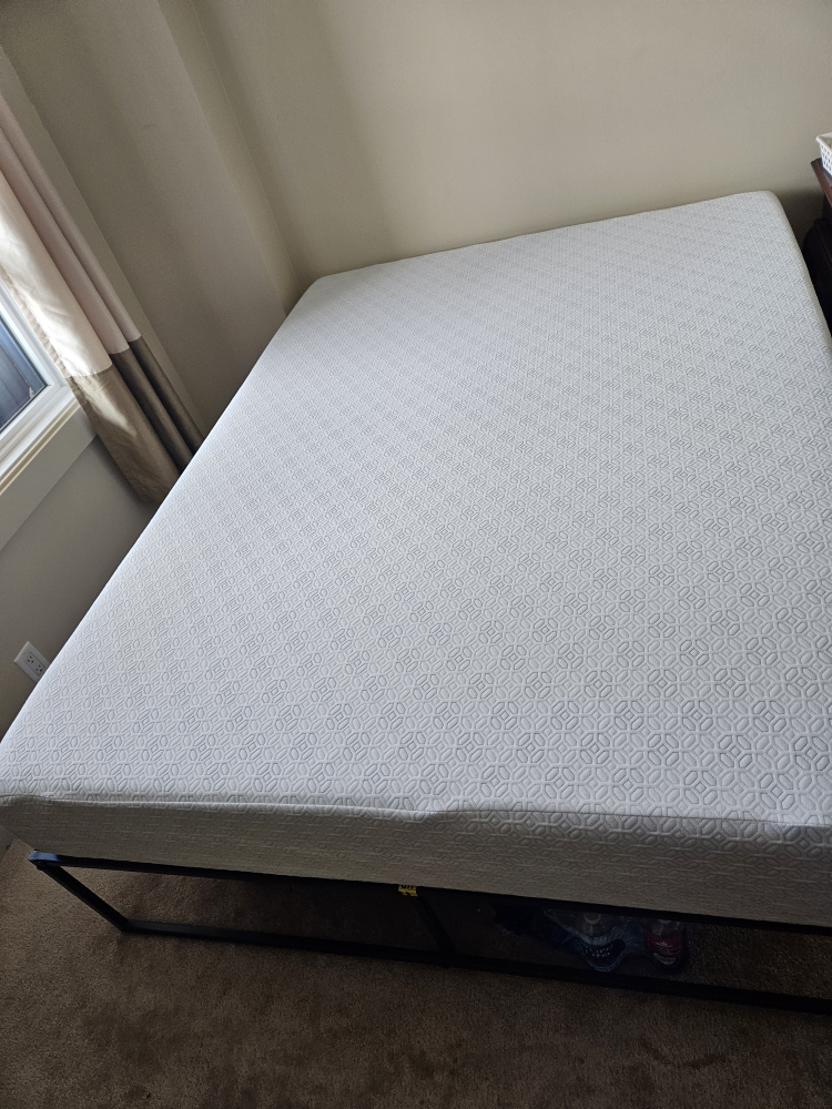 Queen Mattress, 10 Inch Green Tea Cooling Gel Memory Foam - photo 4