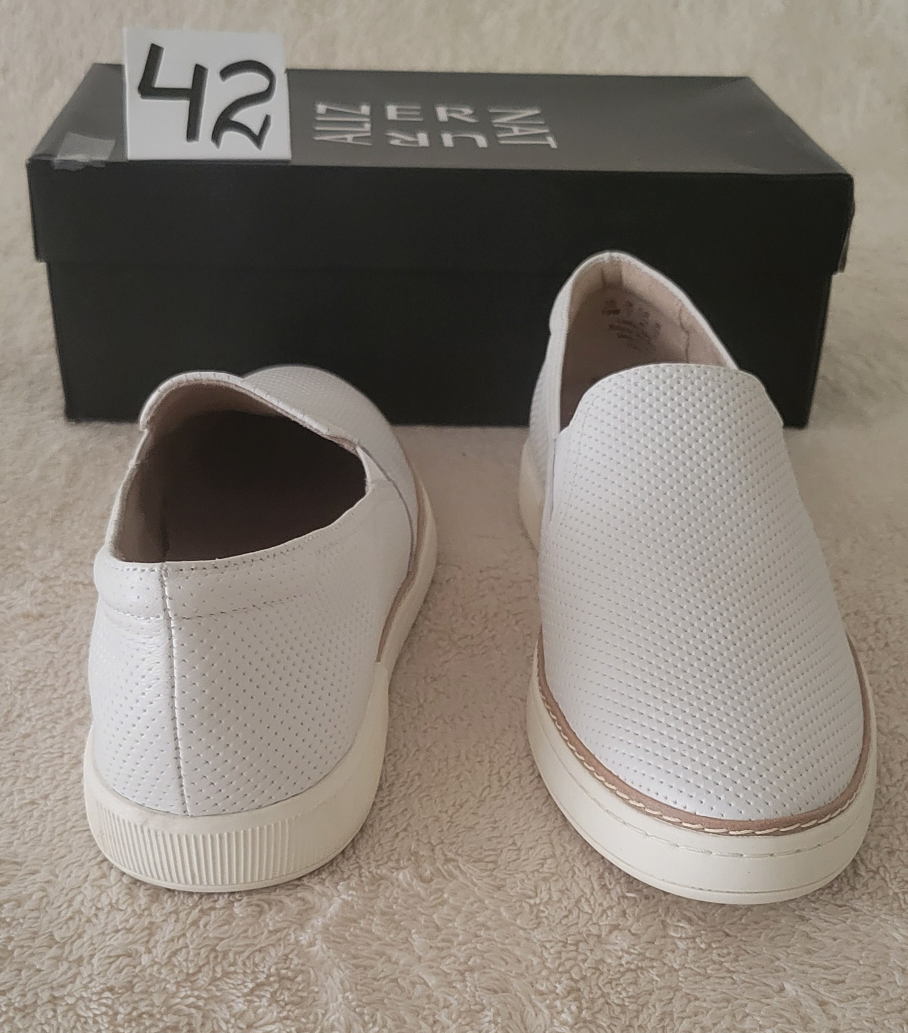 Naturalizer  Unisex  Comfortable  Leather Shoes image indicator(5)