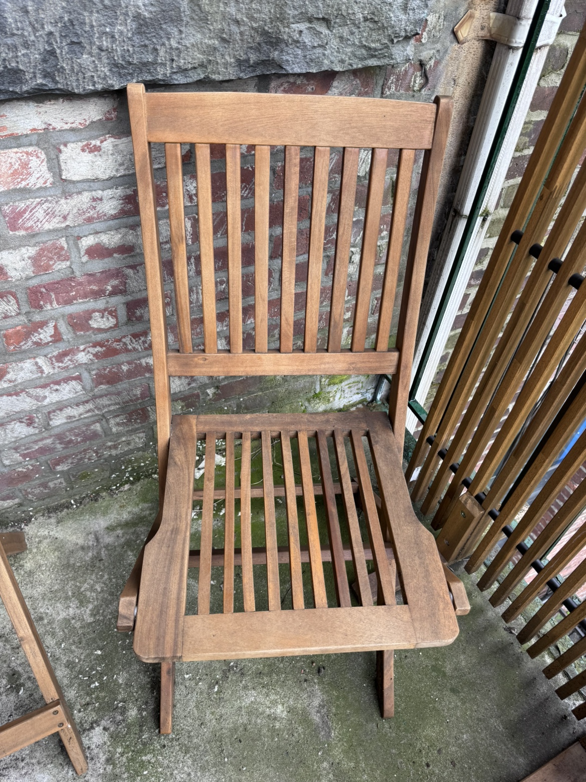 Table and chairs - photo 4