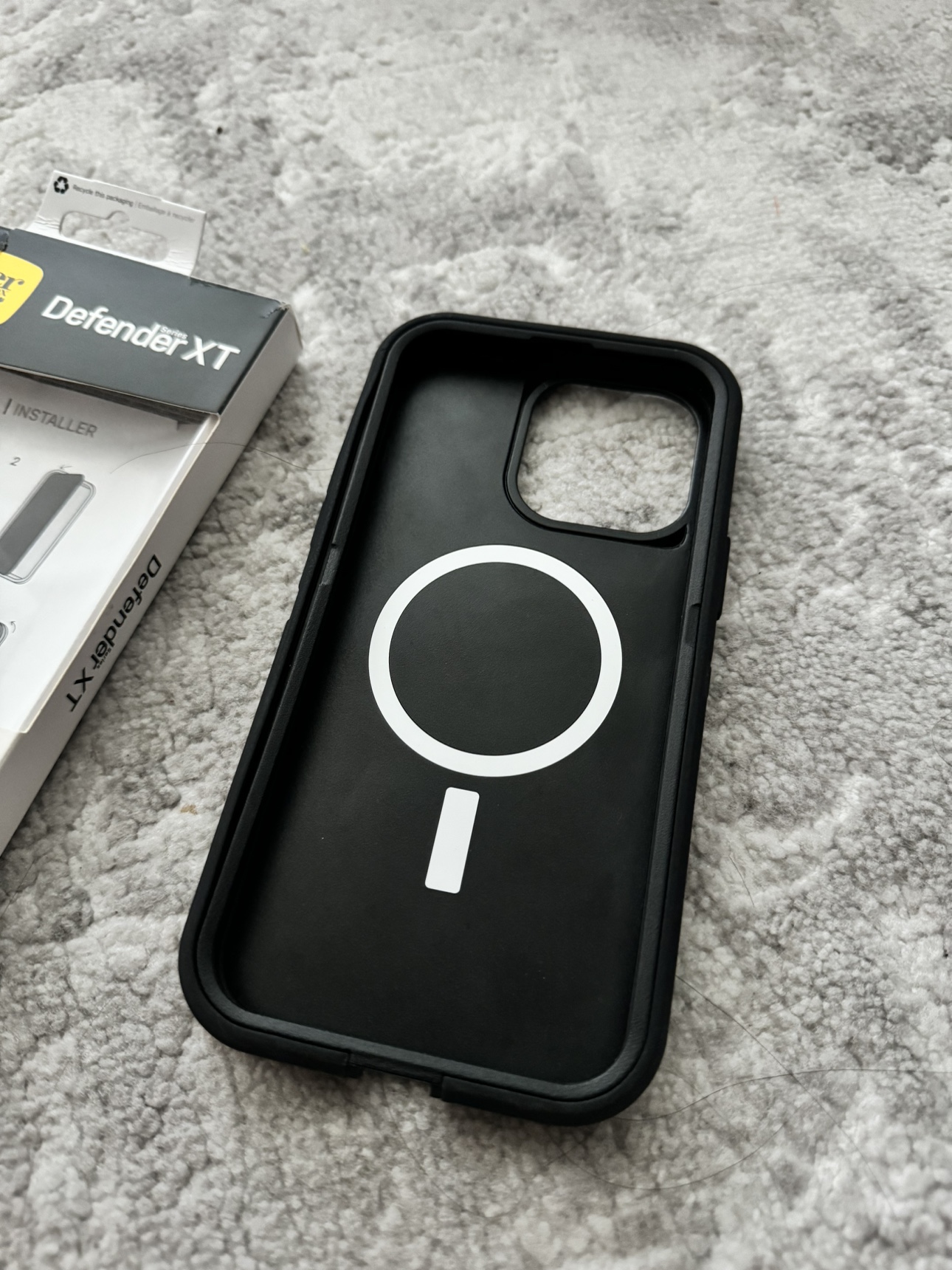 Otterbox defender 14 pro max - photo 3